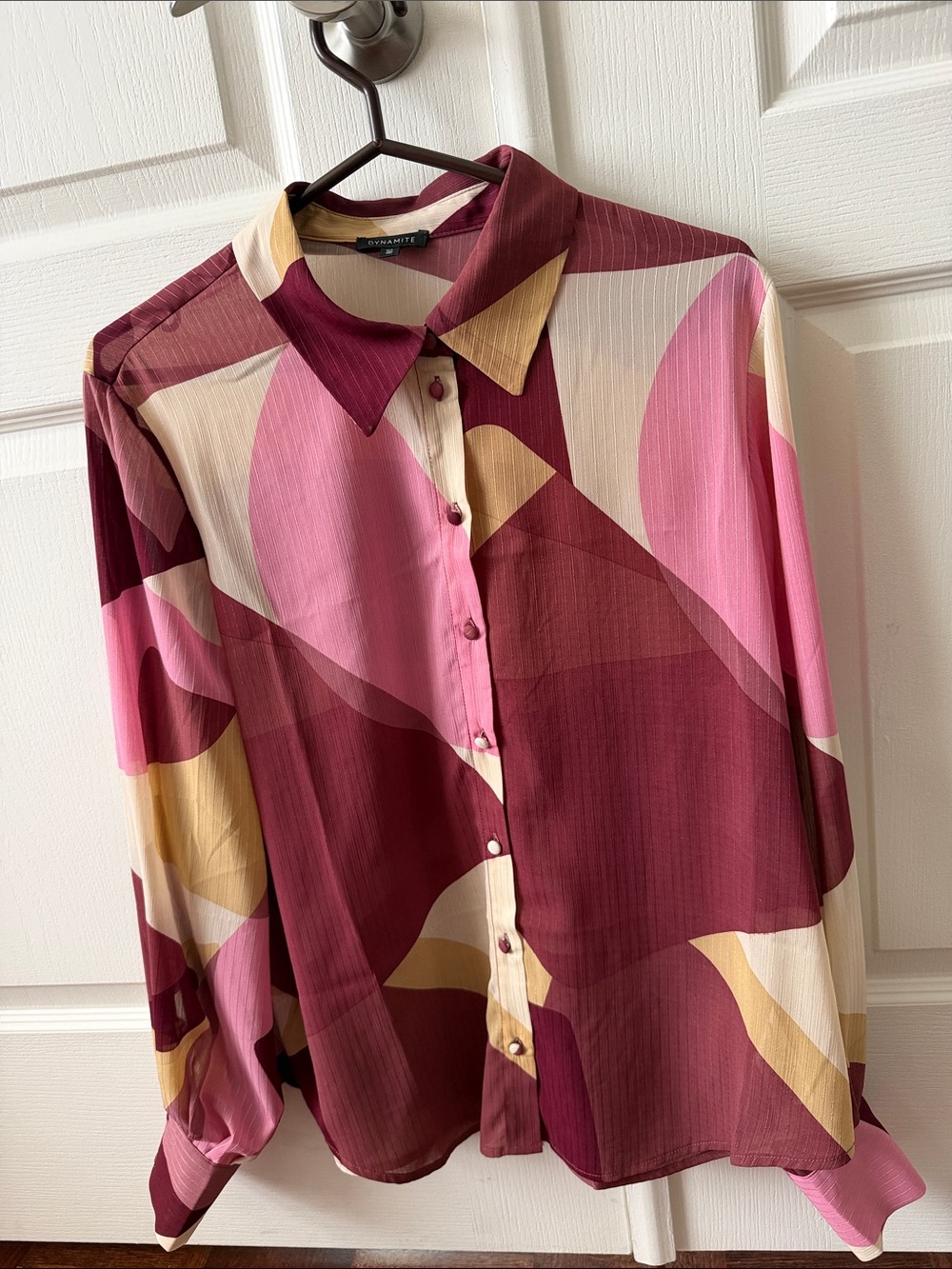 NWOT Geometric Print Button-Up Blouse